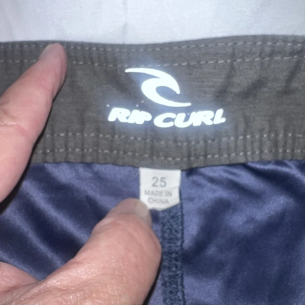 Rip Curl Boardwalk Surfers Boardshorts Navy Blue Gray Boys Size 25 /12 Swim Suit
